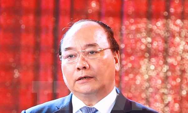 Thủ tướng Nguyễn Xu&acirc;n Ph&uacute;c l&ecirc;n đường thăm ch&iacute;nh thức Campuchia