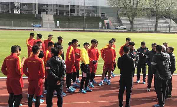 U20 Việt Nam luyện chống phản công, sẵn sàng gặp Roda JC