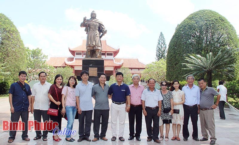 V&agrave;i n&eacute;t về Đền thờ T&acirc;y Sơn Tam Kiệt