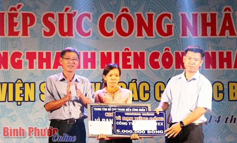 “Vì bạn xứng đáng” - chương trình đậm tính nhân văn