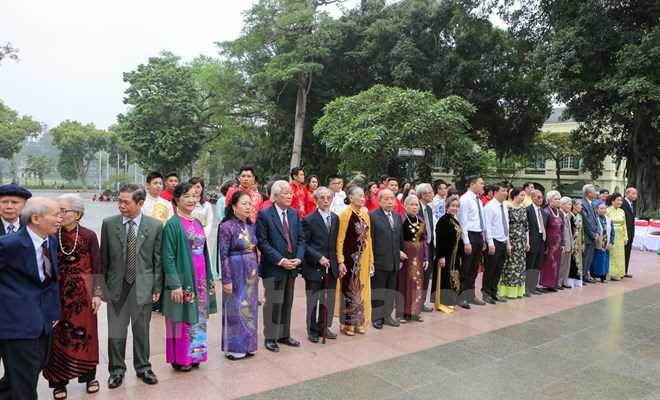 X&uacute;c động đ&aacute;m cưới tập thể của 40 cặp đ&ocirc;i gi&agrave; v&agrave; trẻ ở Thủ đ&ocirc;