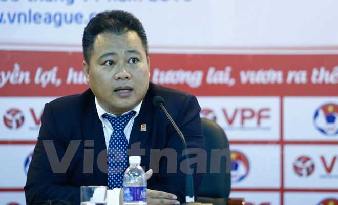 V-League chao đảo, VPF vẫn chưa mời trọng tài ngoại