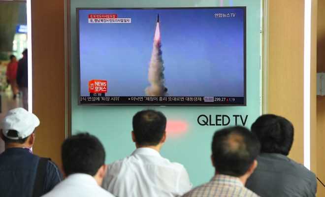 Quân đội Triều Tiên bất ngờ bắn thử một quả tên lửa đạn đạo