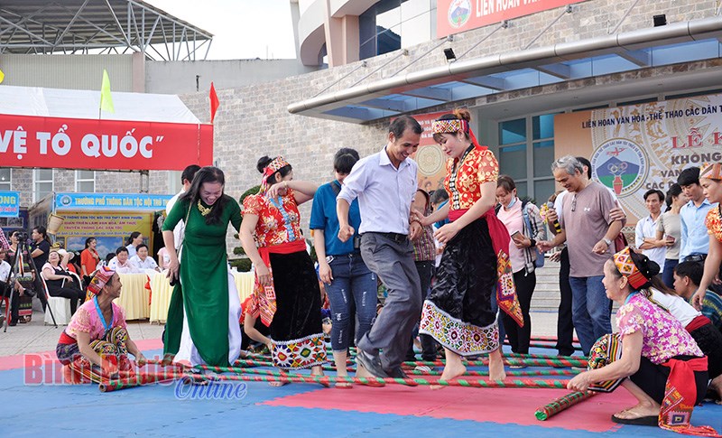 Ghi nhận từ Li&ecirc;n hoan văn h&oacute;a, thể thao c&aacute;c d&acirc;n tộc thiểu số
