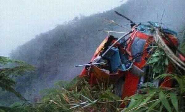 Rơi máy bay trực thăng cứu hộ tại Indonesia, 8 người thiệt mạng