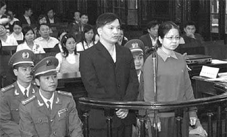 Cảnh gi&aacute;c với h&agrave;nh vi đ&aacute;nh tr&aacute;o kh&aacute;i niệm tội phạm