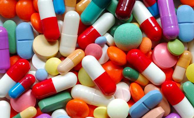 Ch&iacute;nh phủ y&ecirc;u cầu Bộ Y tế kiểm so&aacute;t chặt chẽ việc đấu thầu thuốc