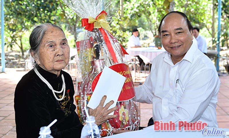 Nhiều hoạt động tri &acirc;n nh&acirc;n Ng&agrave;y Thương binh - Liệt sĩ