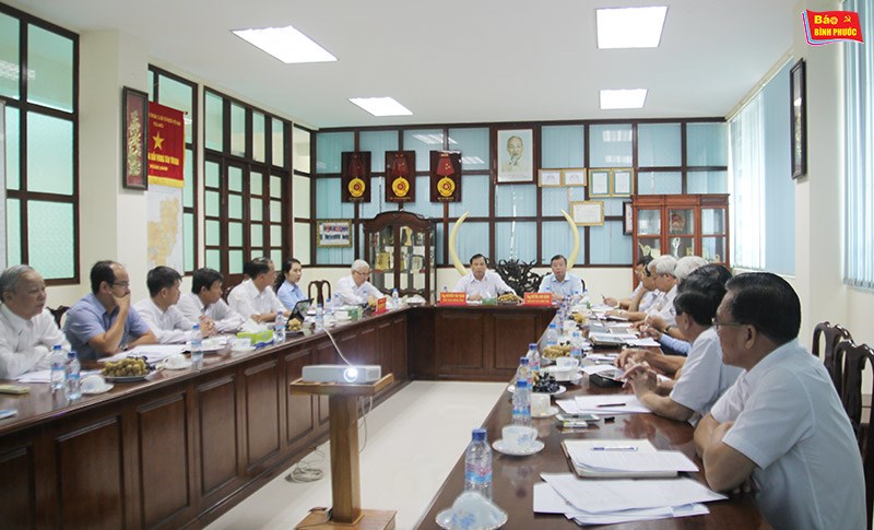 [Video] Chủ tịch UBND tỉnh Nguyễn Văn Trăm làm việc với công ty becamex Bình Phước