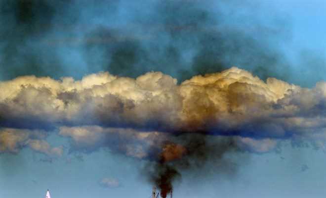 Thuyền buồm bất ngờ nổ tung tại Đức, nhiều người bị thương