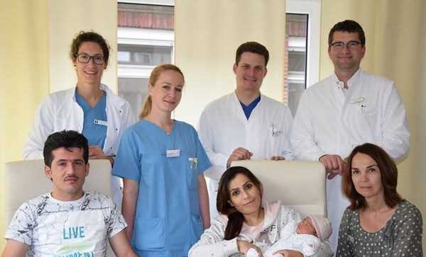 Gia đình Syria đặt tên con là Angela Merkel để vinh danh Thủ tướng Đức