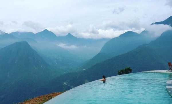 7 bể bơi v&ocirc; cực đang khiến t&iacute;n đồ du lịch 'ph&aacute;t cuồng'