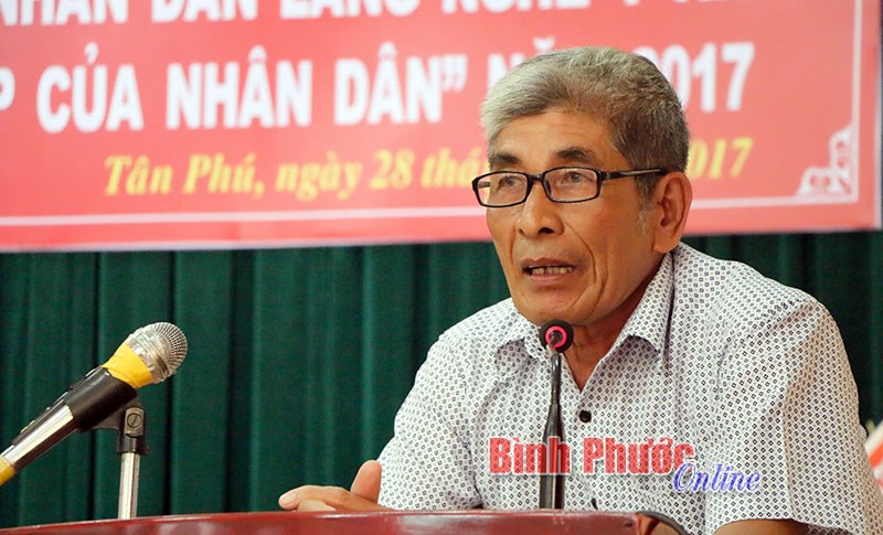 Tổ chức diễn đ&agrave;n c&ocirc;ng an lắng nghe &yacute; kiến đ&oacute;ng g&oacute;p của nh&acirc;n d&acirc;n