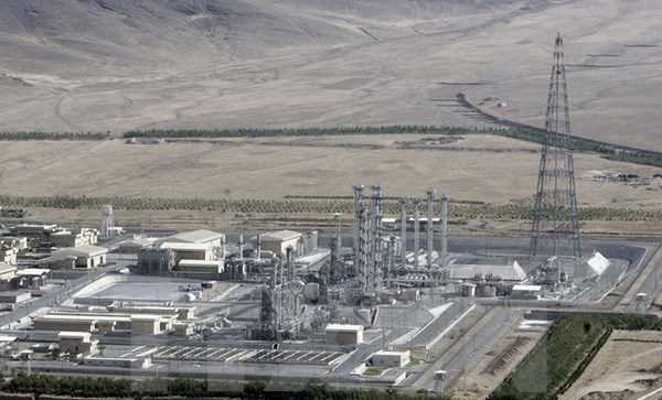 EU kêu gọi Mỹ tiếp tục thực thi thỏa thuận hạt nhân Iran