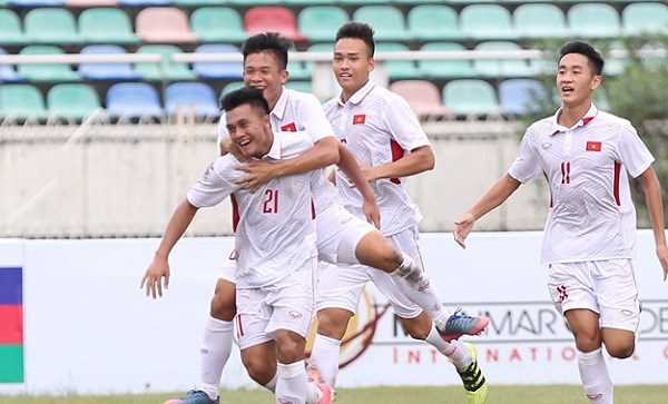 Thắng đậm U18 Indonesia, U18 Việt Nam giữ vững chắc ngôi đầu bảng B