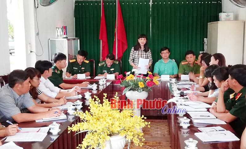 Ban D&acirc;n vận Tỉnh ủy khảo s&aacute;t c&ocirc;ng t&aacute;c d&acirc;n vận tại B&ugrave; Đốp