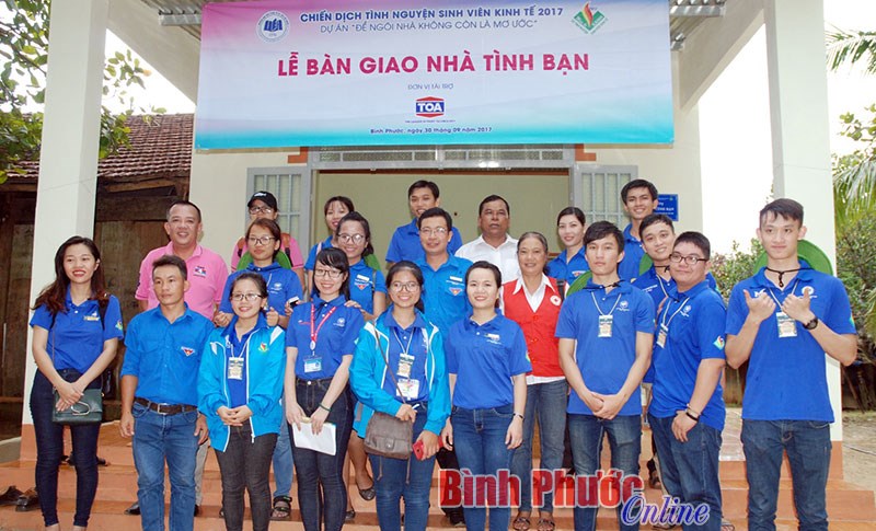 Bàn giao công trình “Để ngôi nhà không còn là mơ ước”