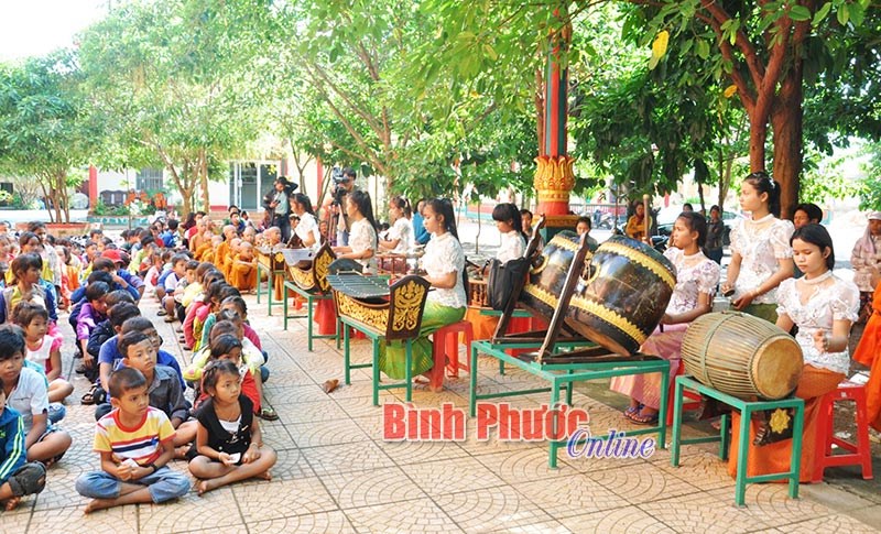 Bảo tồn văn h&oacute;a Khơme ở ch&ugrave;a S&oacute;c Lớn