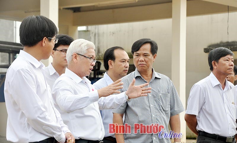 Đẩy mạnh ph&aacute;t triển sản xuất - kinh doanh phục vụ nhiệm vụ ch&iacute;nh trị