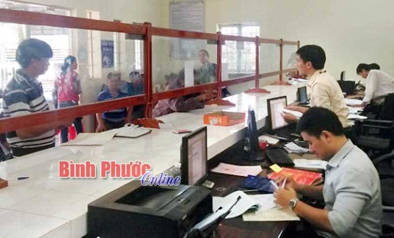 B&ugrave; Đăng: 16/16 x&atilde;, thị trấn&nbsp;thiết lập đường d&acirc;y n&oacute;ng