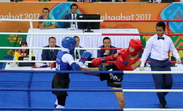 Bùi Yến Ly đoạt huy chương vàng Muay Thái ở AMIG 2017