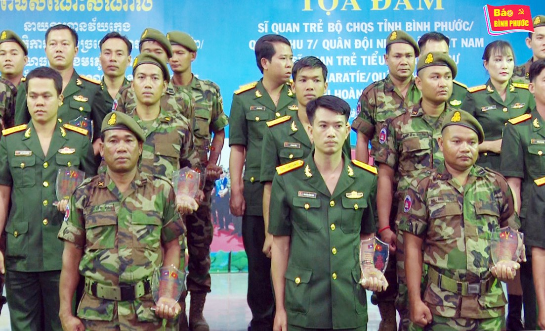 [Video] Tọa đàm sĩ quan trẻ Bình Phước và Karatié