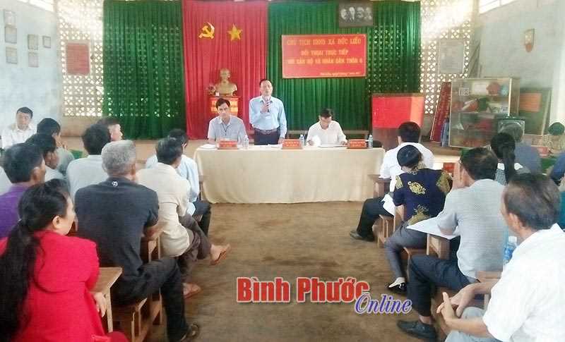 Chủ tịch UBND x&atilde; Đức Liễu đối thoại trực tiếp với nh&acirc;n d&acirc;n