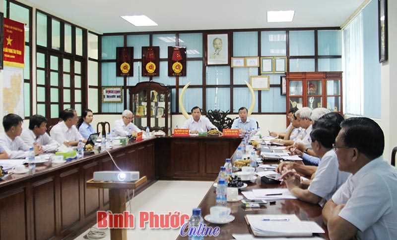 Chủ tịch UBND tỉnh làm việc với Công ty Becamex Bình Phước