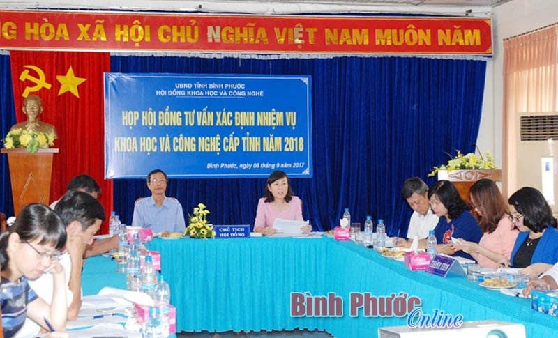 Xét duyệt 9 đề tài khoa học công nghệ năm 2018
