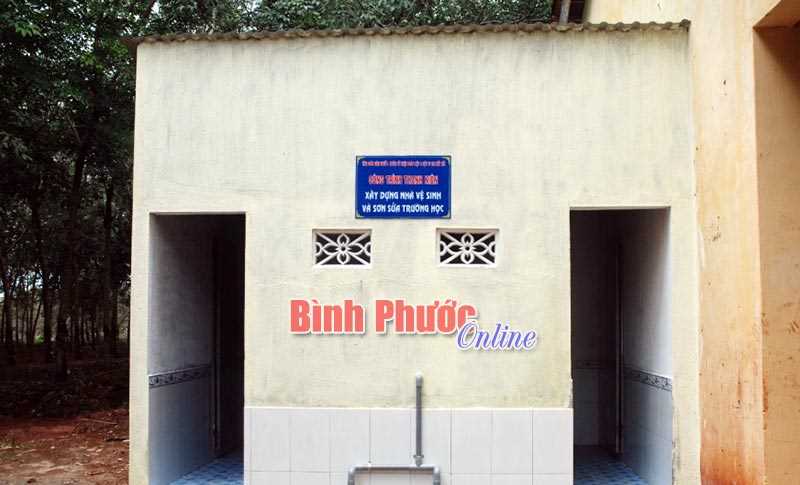 Điểm trường Vừ A Dính không còn lo nhà vệ sinh