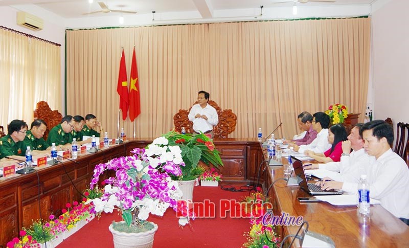 Đo&agrave;n c&ocirc;ng t&aacute;c Tỉnh ủy l&agrave;m việc với Bộ đội bi&ecirc;n ph&ograve;ng tỉnh