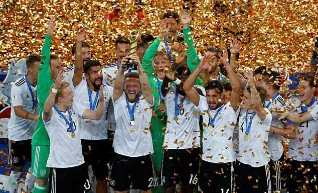 Đánh bại Chile, Đức lần đầu tiên lên ngôi Confederations Cup