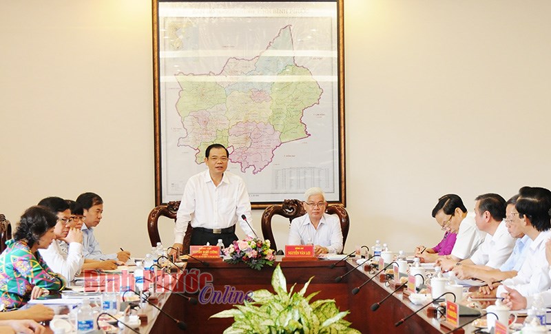 Bộ trưởng Bộ NN&PTNT Nguyễn Xu&acirc;n Cường thăm v&agrave; l&agrave;m việc tại B&igrave;nh Phước