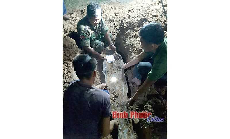 H&agrave;nh tr&igrave;nh đi t&igrave;m đồng đội