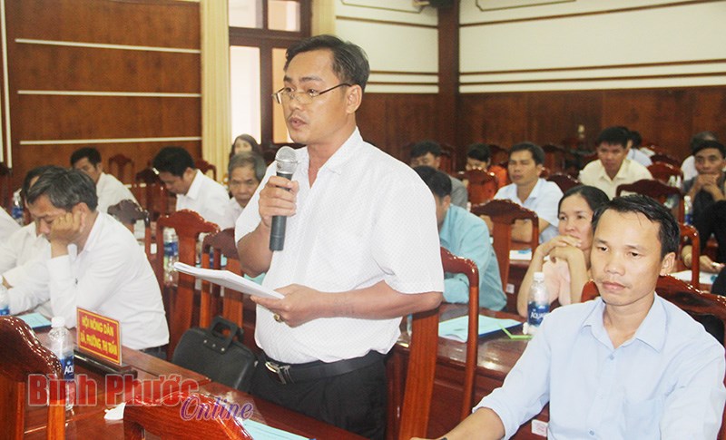 Phối hợp cấp ủy, ch&iacute;nh quyền đối thoại với n&ocirc;ng d&acirc;n