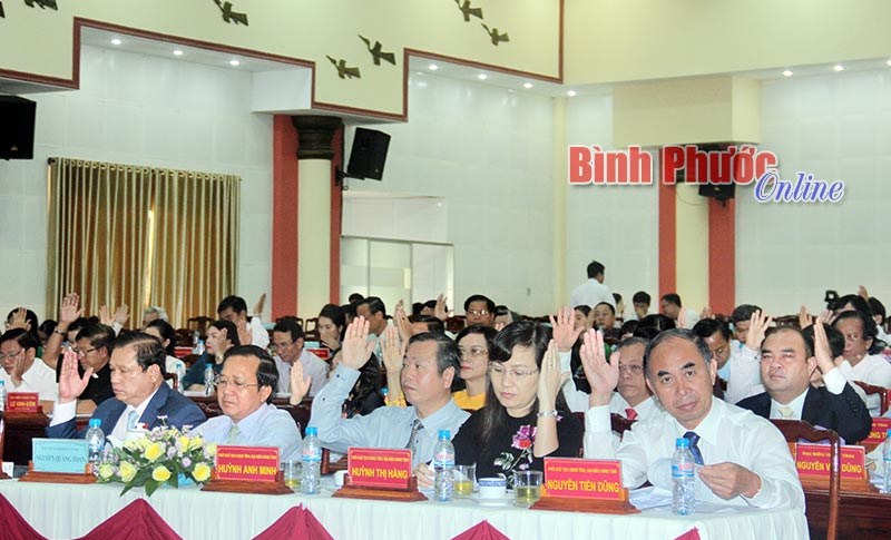 Kỳ họp thứ 4 HĐND tỉnh kh&oacute;a IX th&agrave;nh c&ocirc;ng tốt đẹp: 19 nghị quyết đ&atilde; được th&ocirc;ng qua