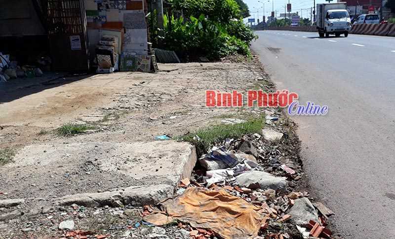 Hố ga bị b&iacute;t lấp