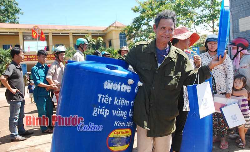 Chính sách hỗ trợ hộ nghèo ở vùng đồng bào DTTS