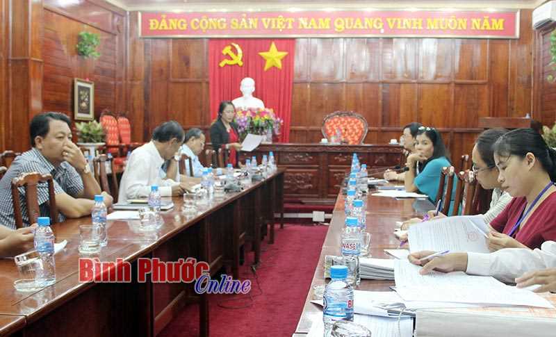 Họp Hội đồng x&eacute;t khen thưởng cấp Nh&agrave; nước đợt I năm 2017