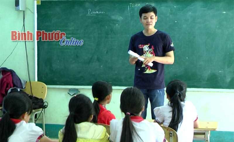 Huyện đo&agrave;n Chơn Th&agrave;nh: Tuy&ecirc;n truyền về giới v&agrave; ph&ograve;ng chống x&acirc;m hại t&igrave;nh dục cho học sinh