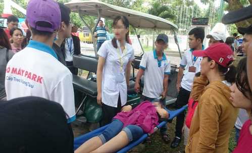 Đứt cáp trò chơi trong khu du lịch Hồ Mây, một du khách bất tỉnh