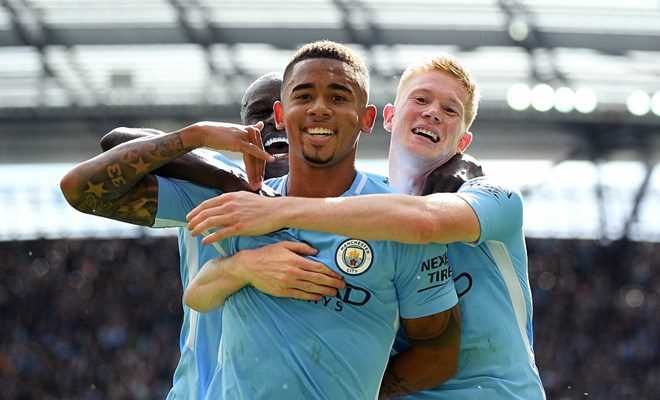 Manchester City 'hủy diệt' Liverpool, tạm chiếm ngôi đầu của M.U