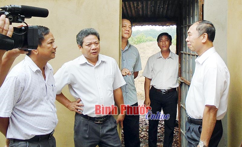 Khẩn trương ho&agrave;n th&agrave;nh nh&agrave; ở khu định canh - định cư Lộc Thịnh