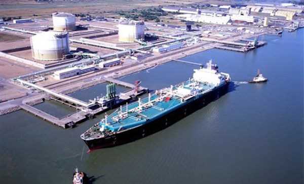 Hàn Quốc đóng tàu dùng khí tự nhiên hóa lỏng lớn nhất thế giới