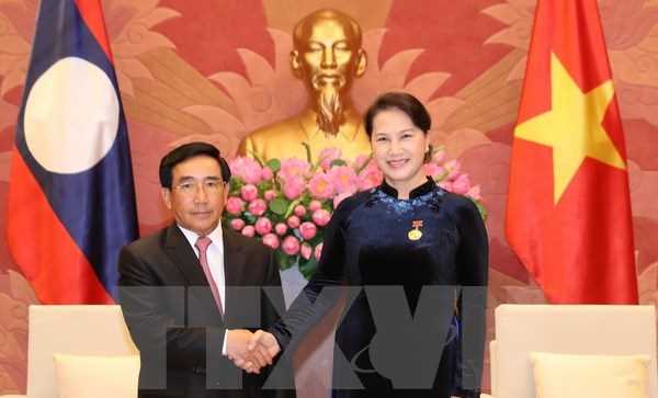 Gắn kết bền chặt t&igrave;nh hữu nghị giữa hai nước Việt Nam - L&agrave;o