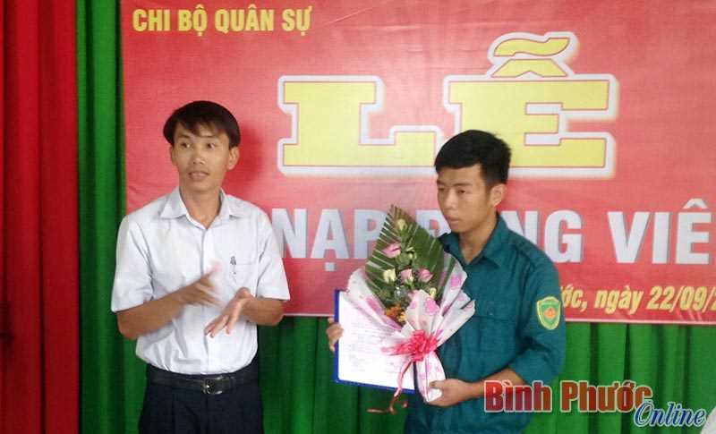 Kinh nghiệm trong cử tuyển đảng vi&ecirc;n nhập ngũ ở Phước Long