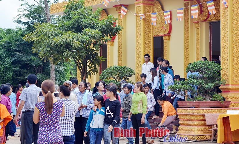 Lễ hội Sen Dolta của đồng b&agrave;o Khơme B&igrave;nh Phước