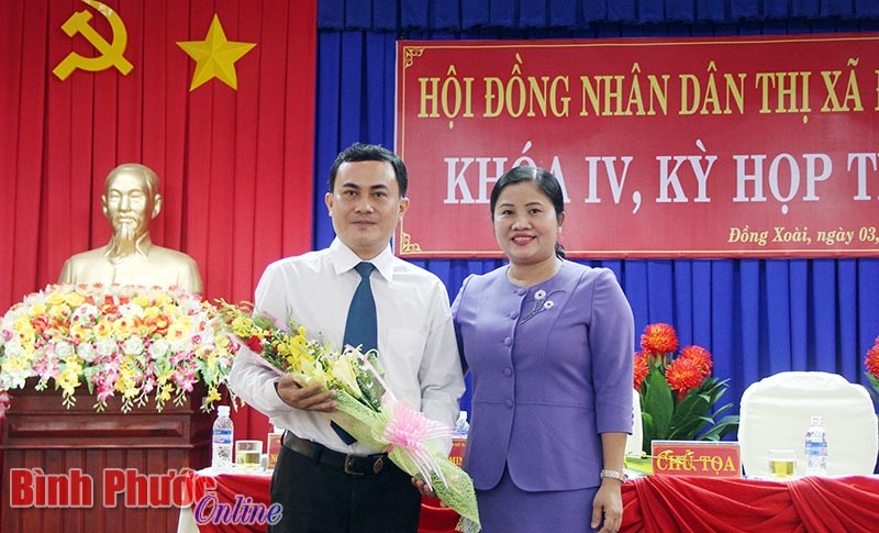 &Ocirc;ng L&ecirc; Trường Sơn được bầu l&agrave;m Chủ tịch UBND thị x&atilde; Đồng Xo&agrave;i