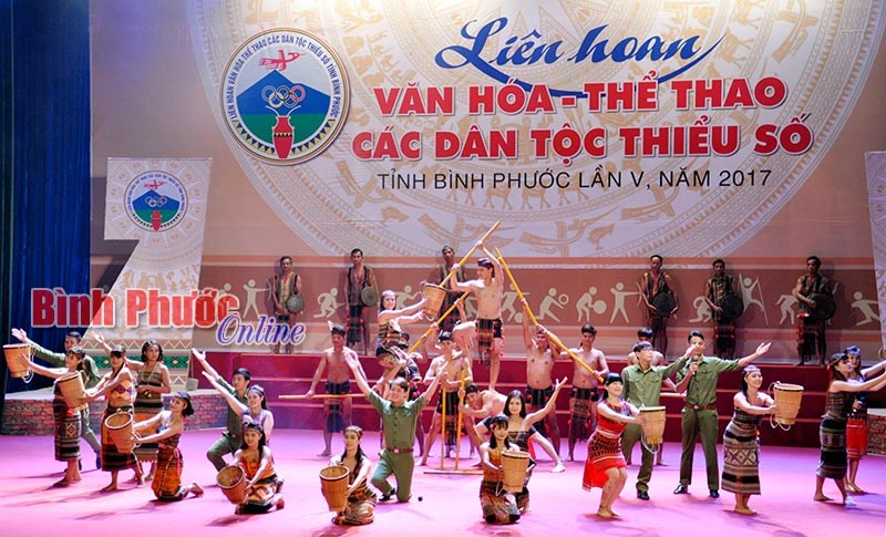 Khai mạc li&ecirc;n hoan văn h&oacute;a, thể thao c&aacute;c d&acirc;n tộc thiểu số 