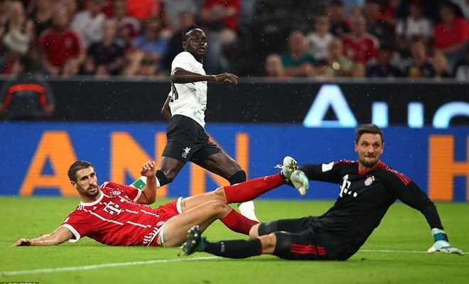 Bayern thảm bại trước Liverpool ngay tại thánh địa Allianz Arena